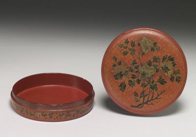 图片[2]-Round box with peony decor Filled-in lacquerware, Ming dynasty, 16th-17th century-China Archive